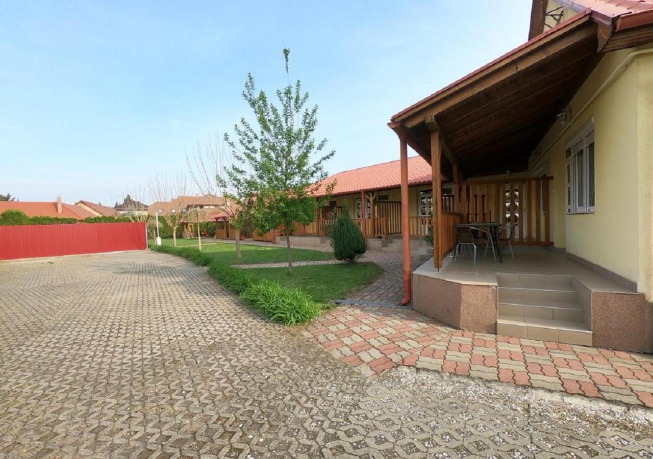 Zam-Zem Holiday Apartman Hajdúszoboszló المظهر الخارجي الصورة